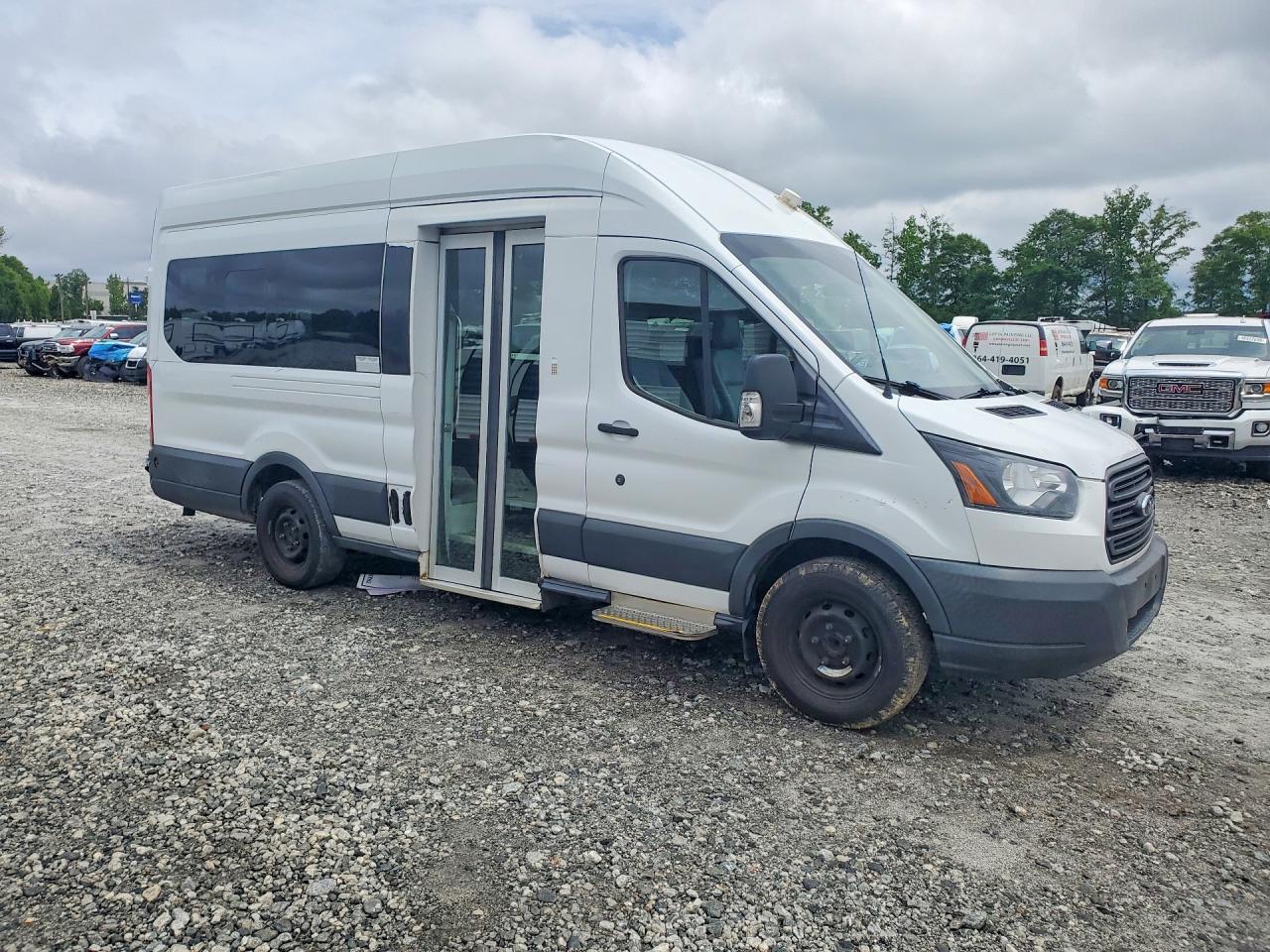 Ford Transit T-350