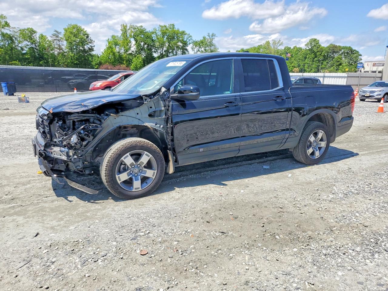 Salvage Honda Ridgeline Image