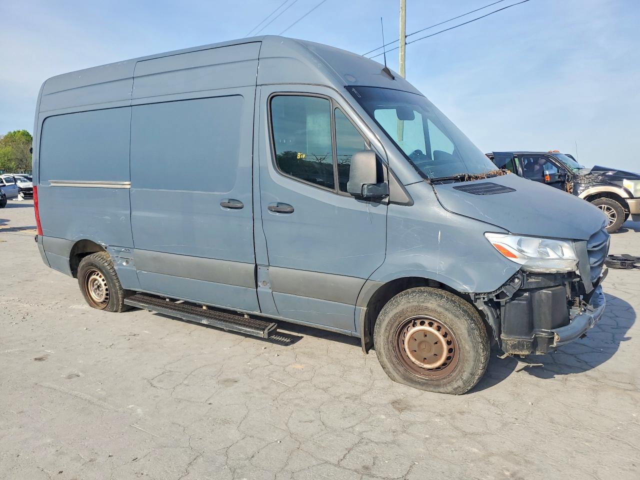Mercedes-Benz Sprinter 2500