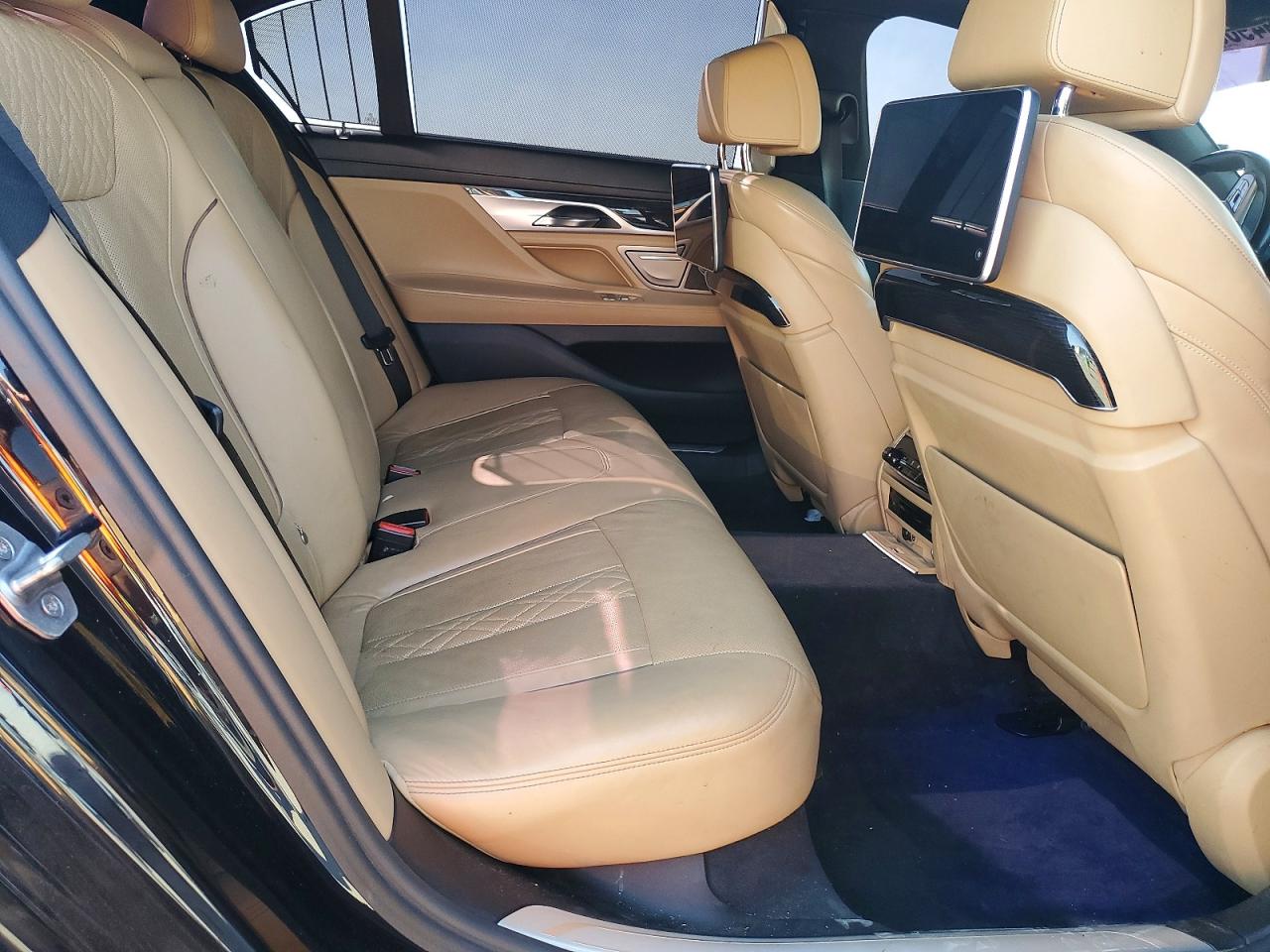 BMW 7 Series Xi