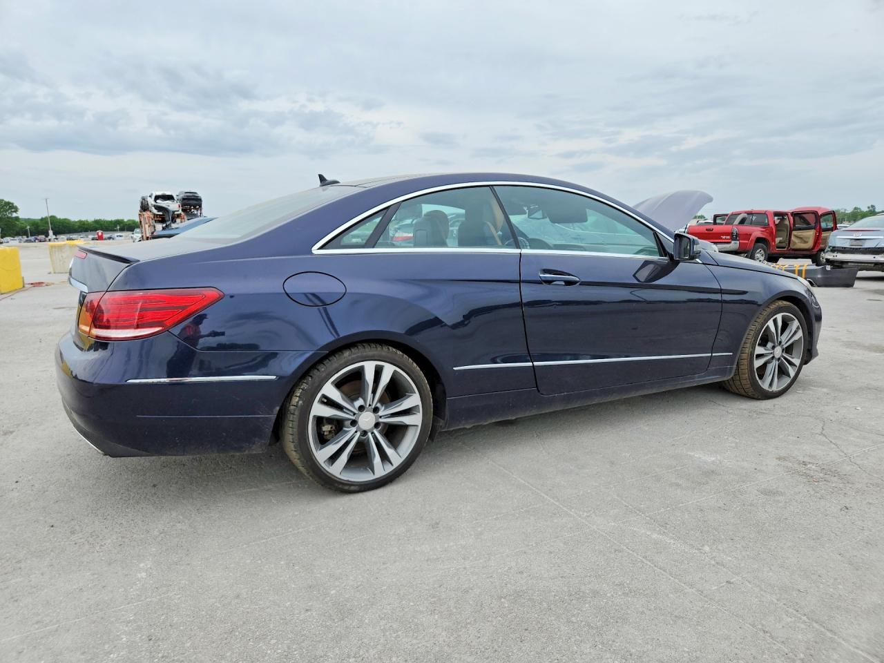 Mercedes-Benz E-Class 400