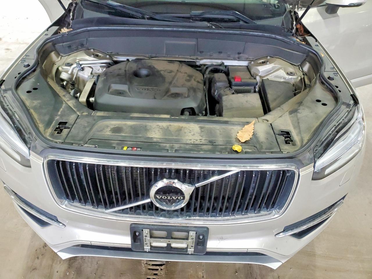 Volvo XC90 T6