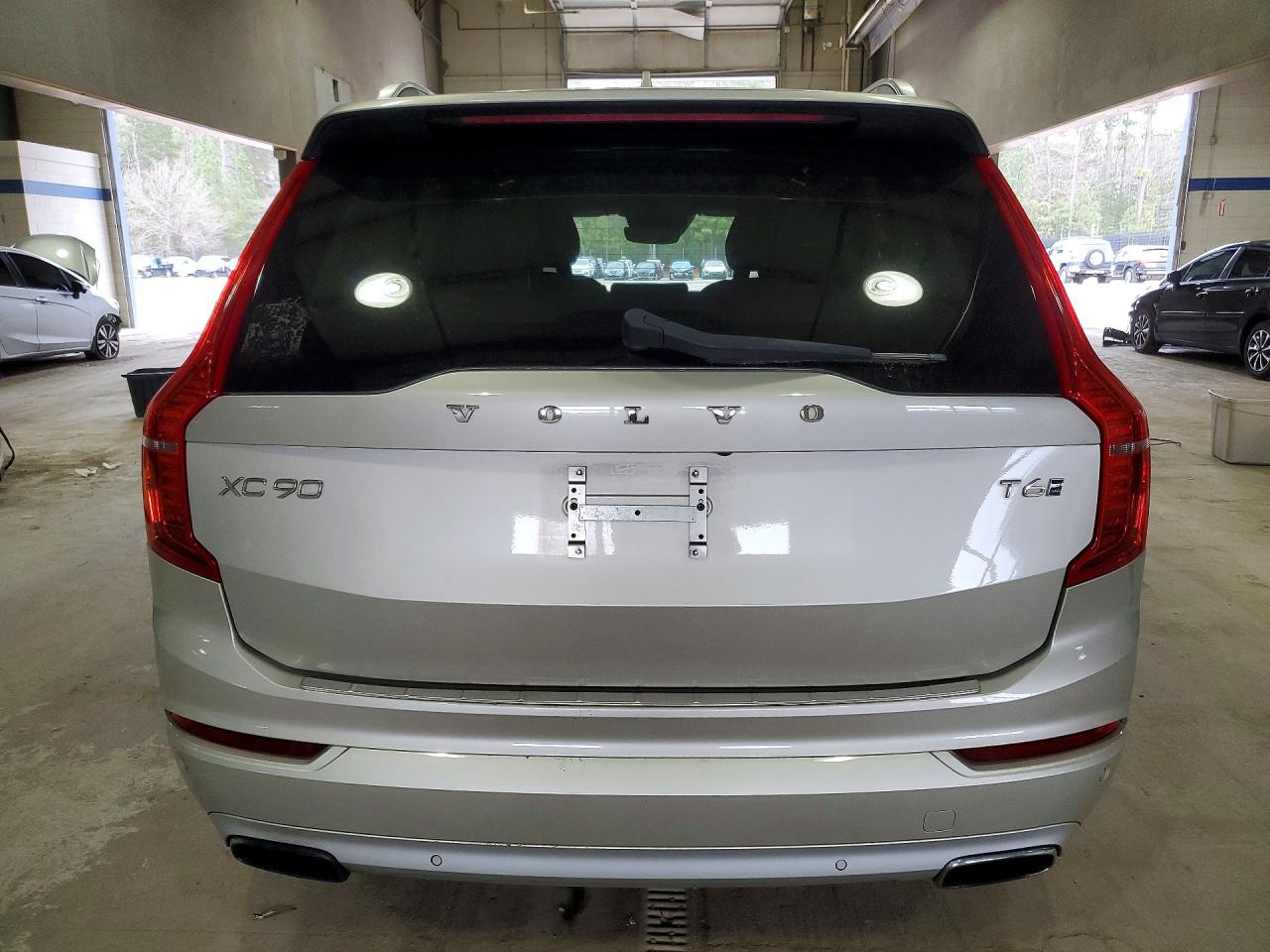Volvo XC90 T6