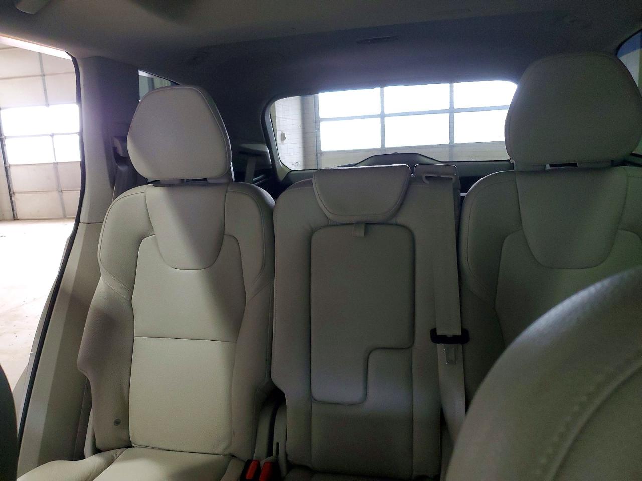 Volvo XC90 T6