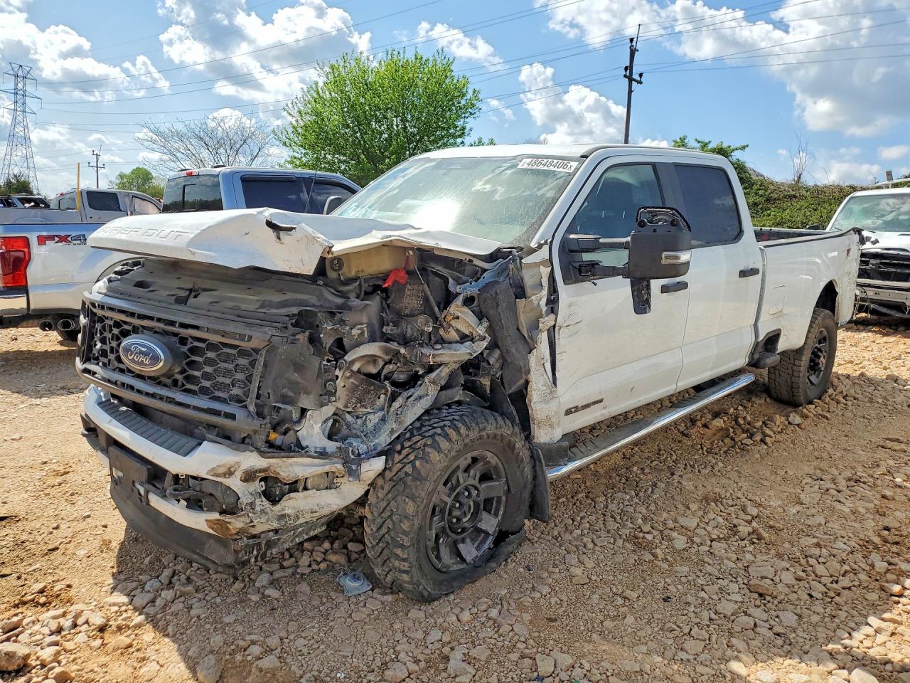 Salvage Ford F-350 Image