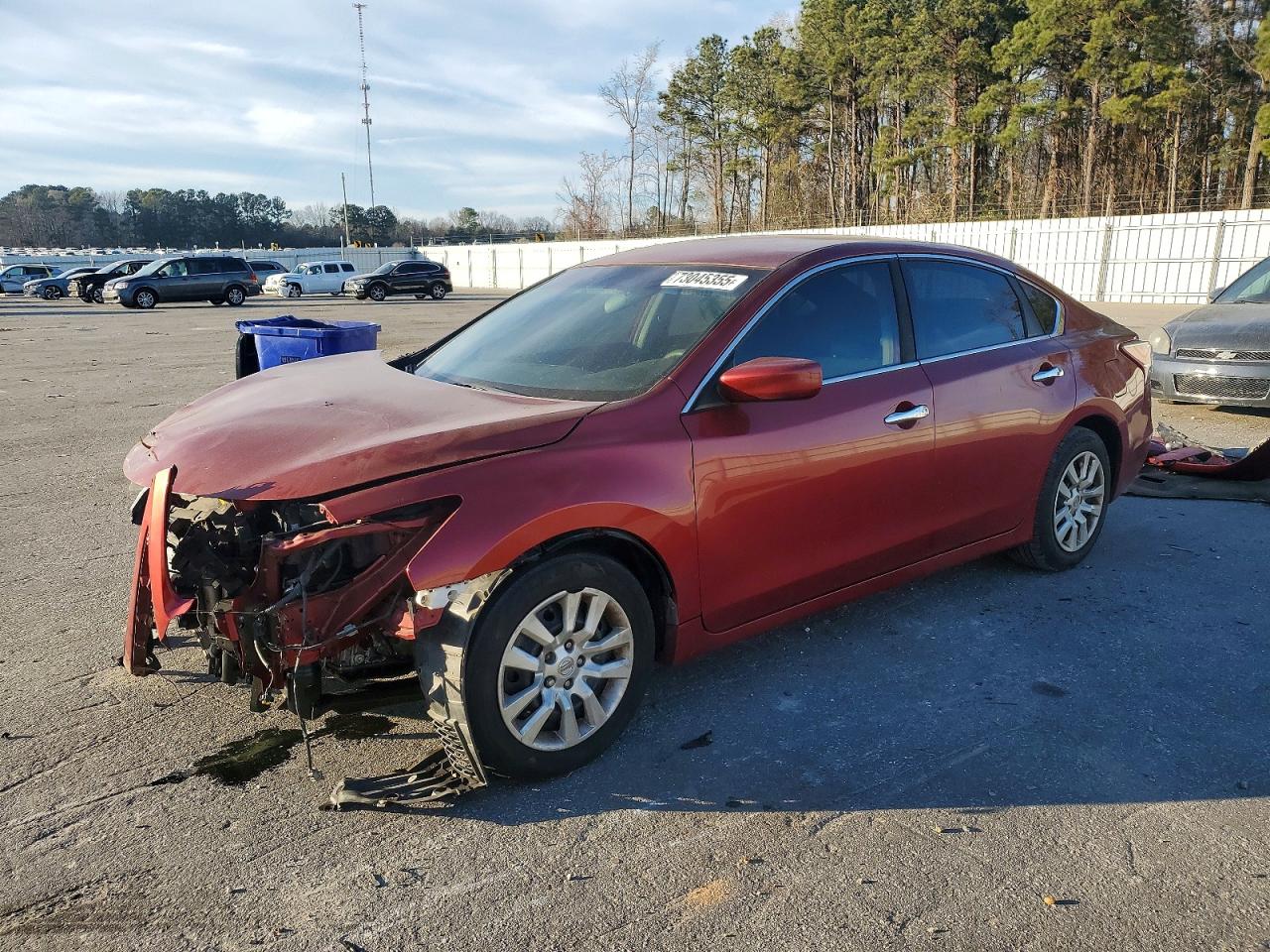 Salvage Nissan Altima Image
