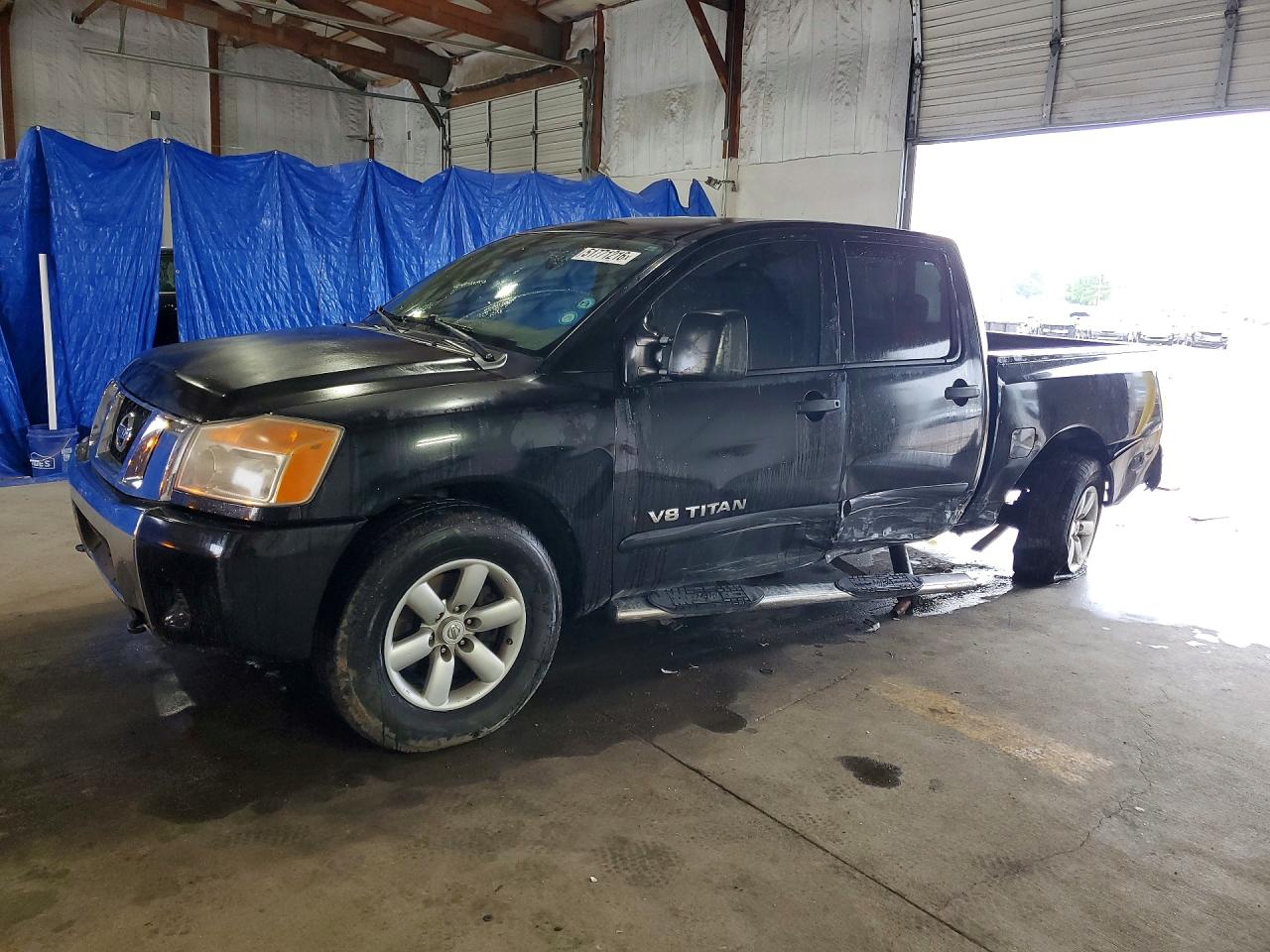 Salvage Nissan Titan Image