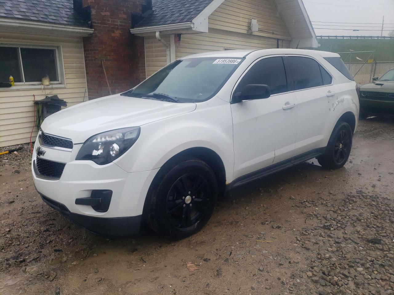 Salvage Chevrolet Equinox Image