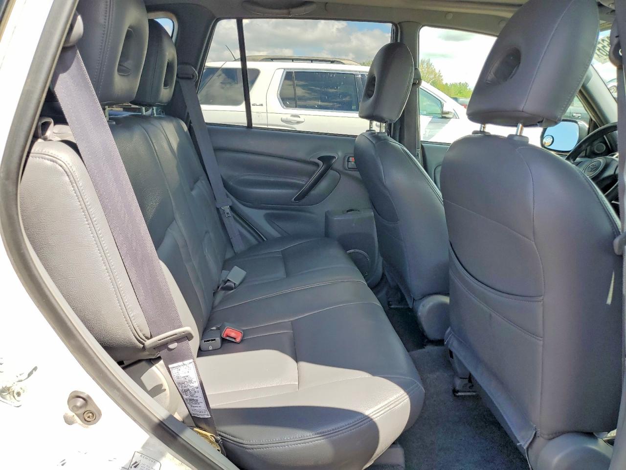 Toyota RAV4 Base