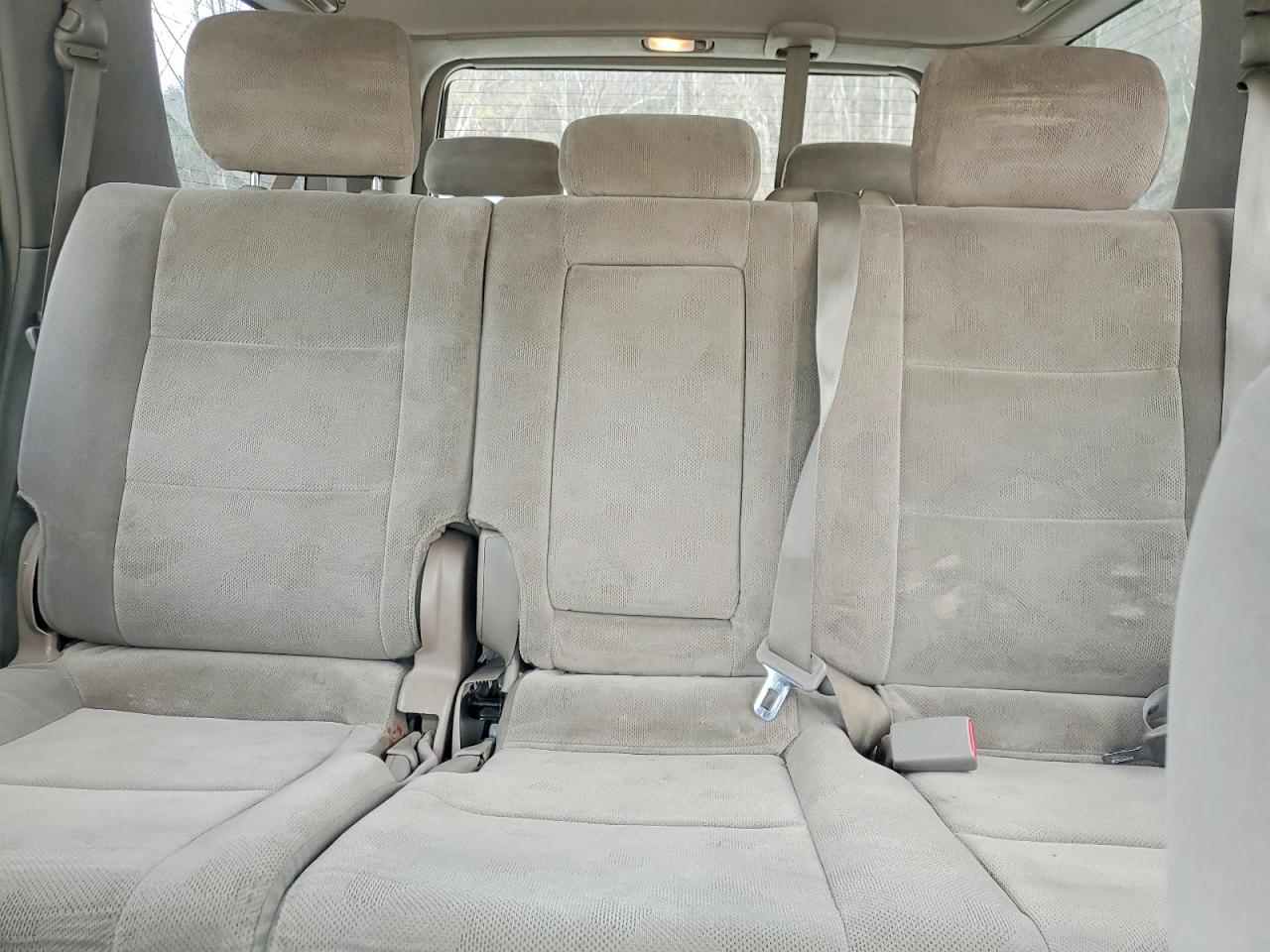 Toyota Sequoia Sr5