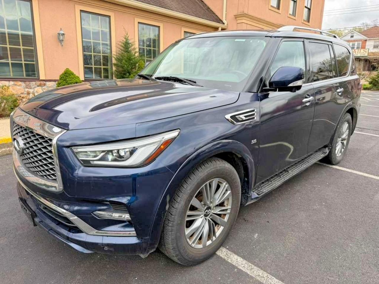 Salvage INFINITI Qx Image