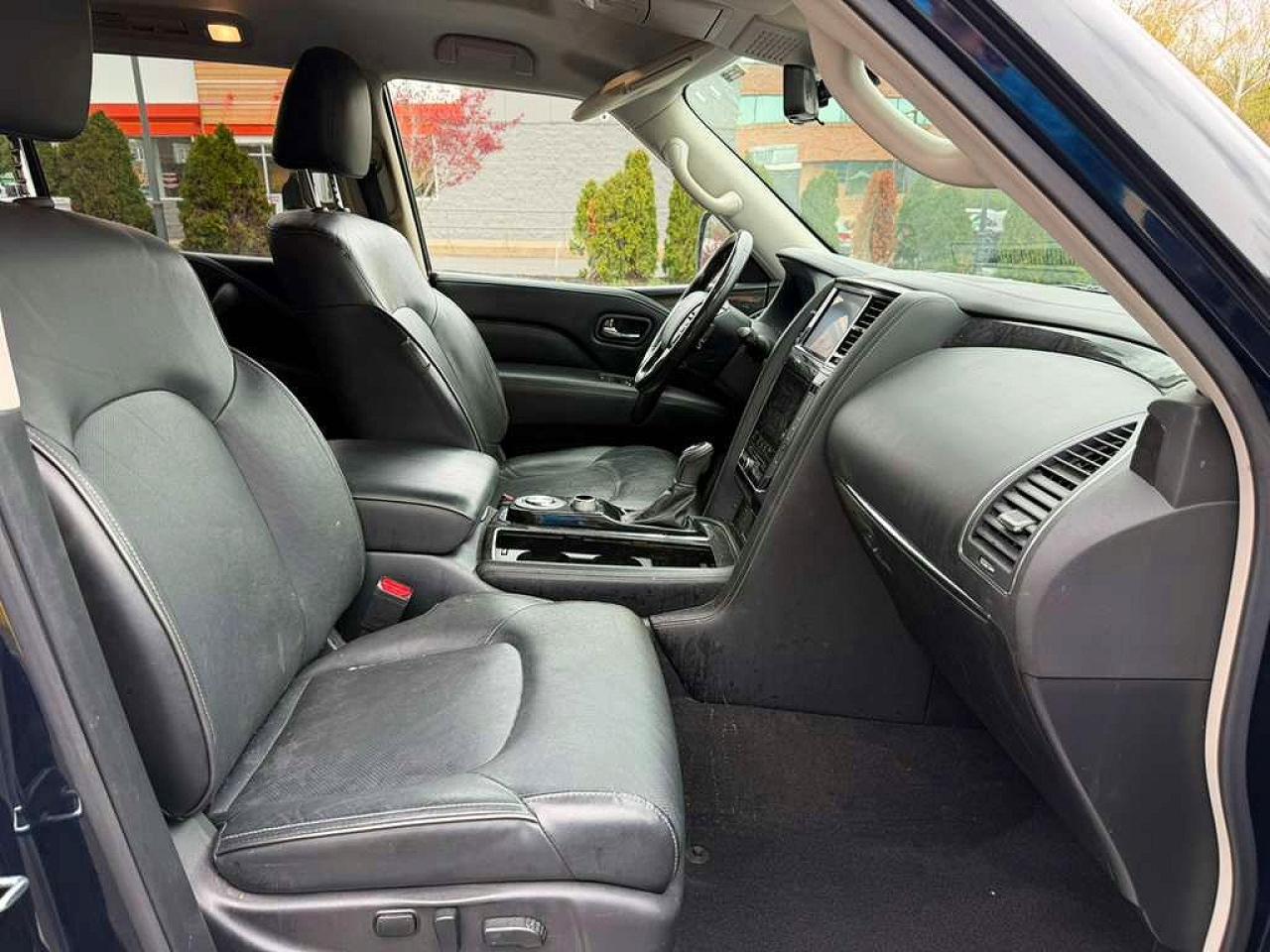 INFINITI Qx Luxe