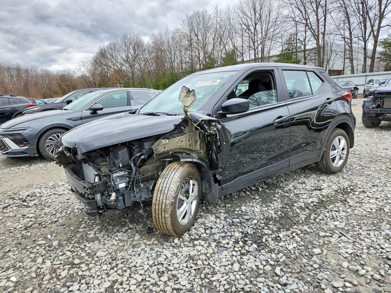 Salvage Nissan Kicks Image