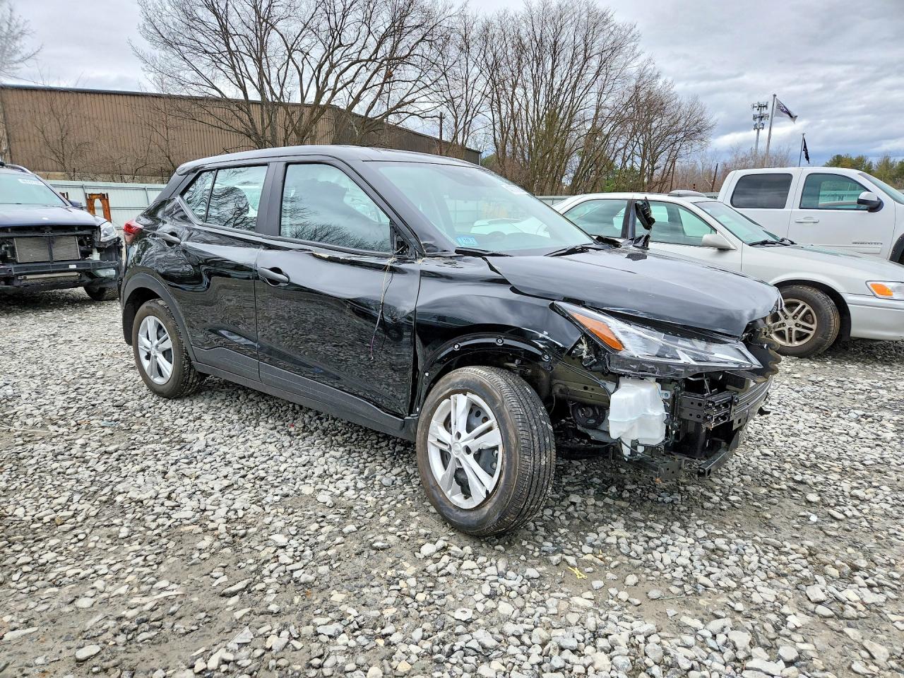 Nissan Kicks S