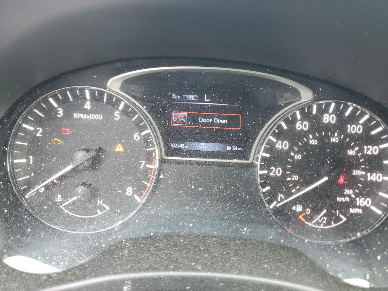 Nissan Pathfinder S