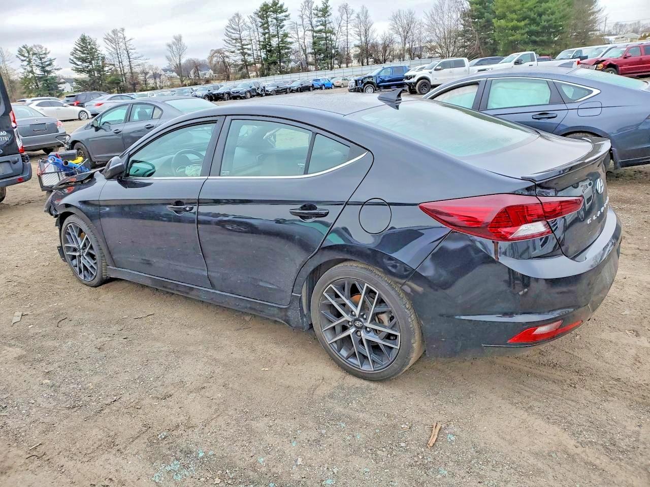 Hyundai ELANTRA Sport