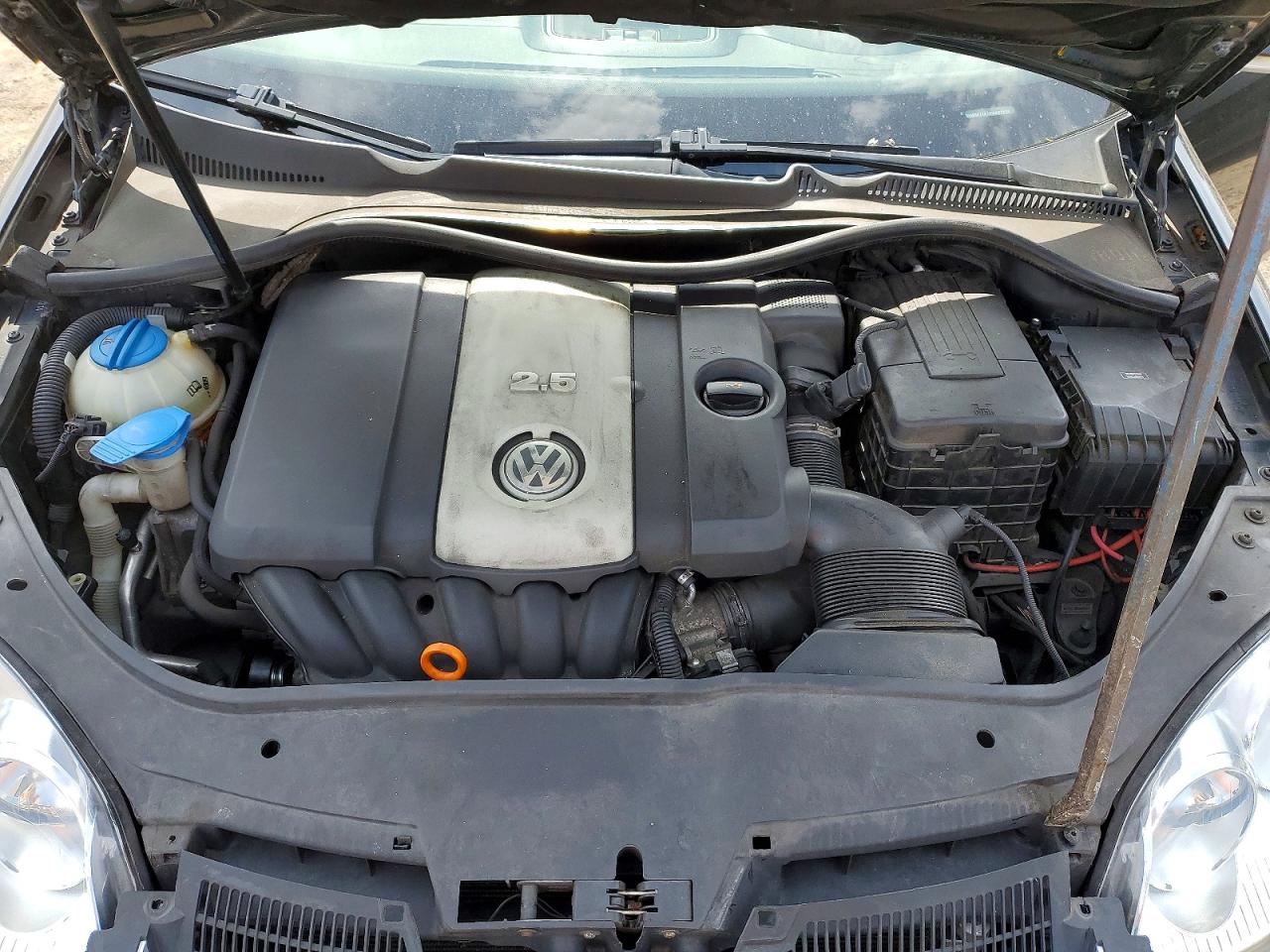 Volkswagen Jetta 2.5 Option Package 1
