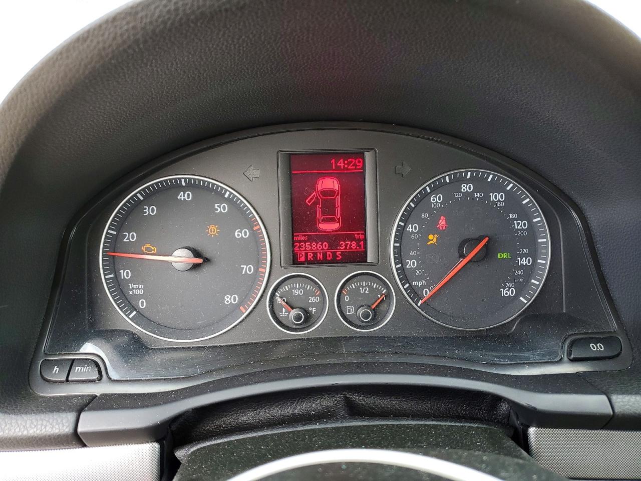 Volkswagen Jetta 2.5 Option Package 1