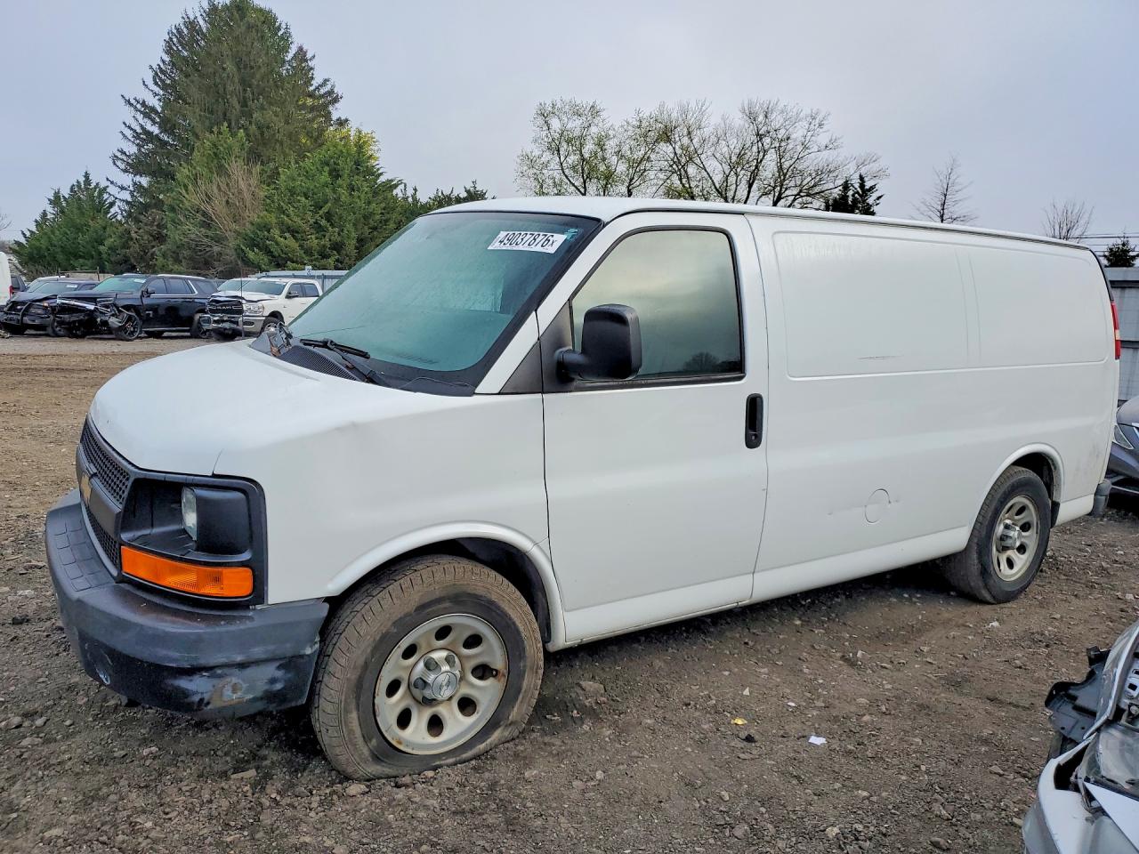 Salvage Chevrolet Express Image