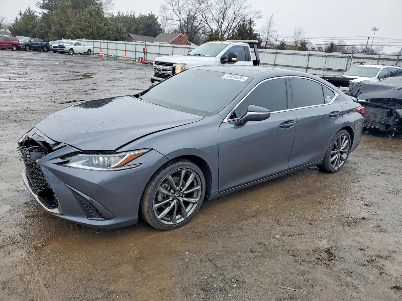 Salvage Lexus Es Image