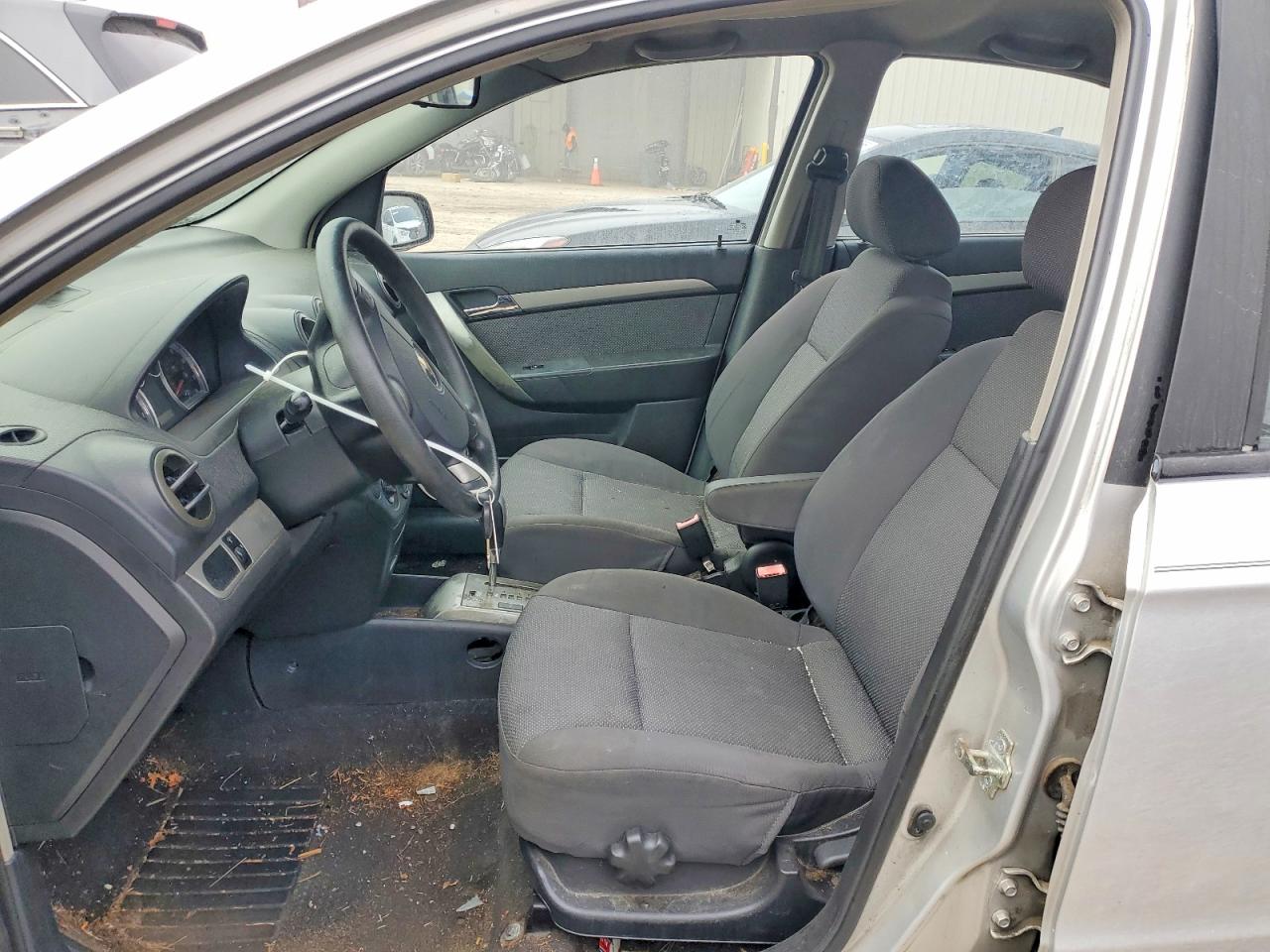 Chevrolet Aveo Base