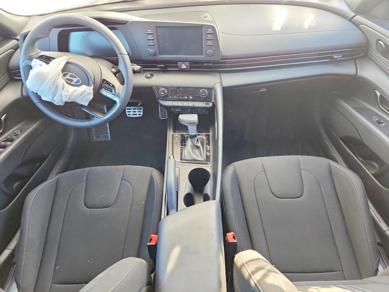 Hyundai ELANTRA Sel Sport