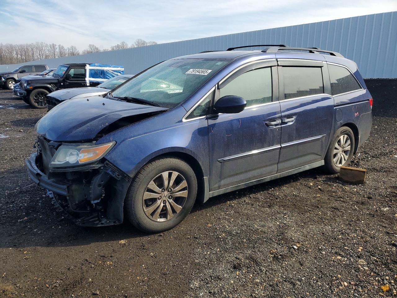 Salvage Honda Odyssey Image