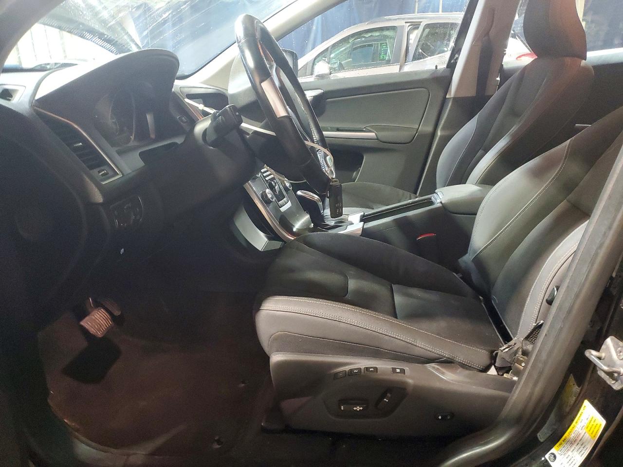 Volvo XC60 T5