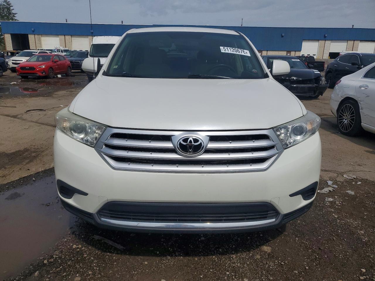 Toyota Highlander Base