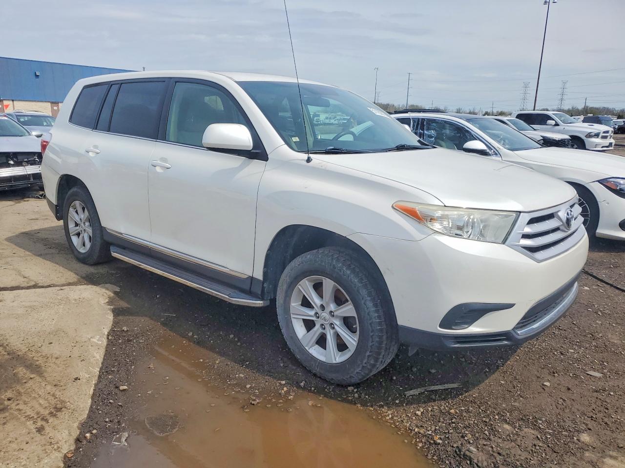 Toyota Highlander Base