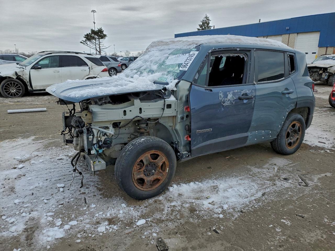 Salvage Jeep Renegade Image