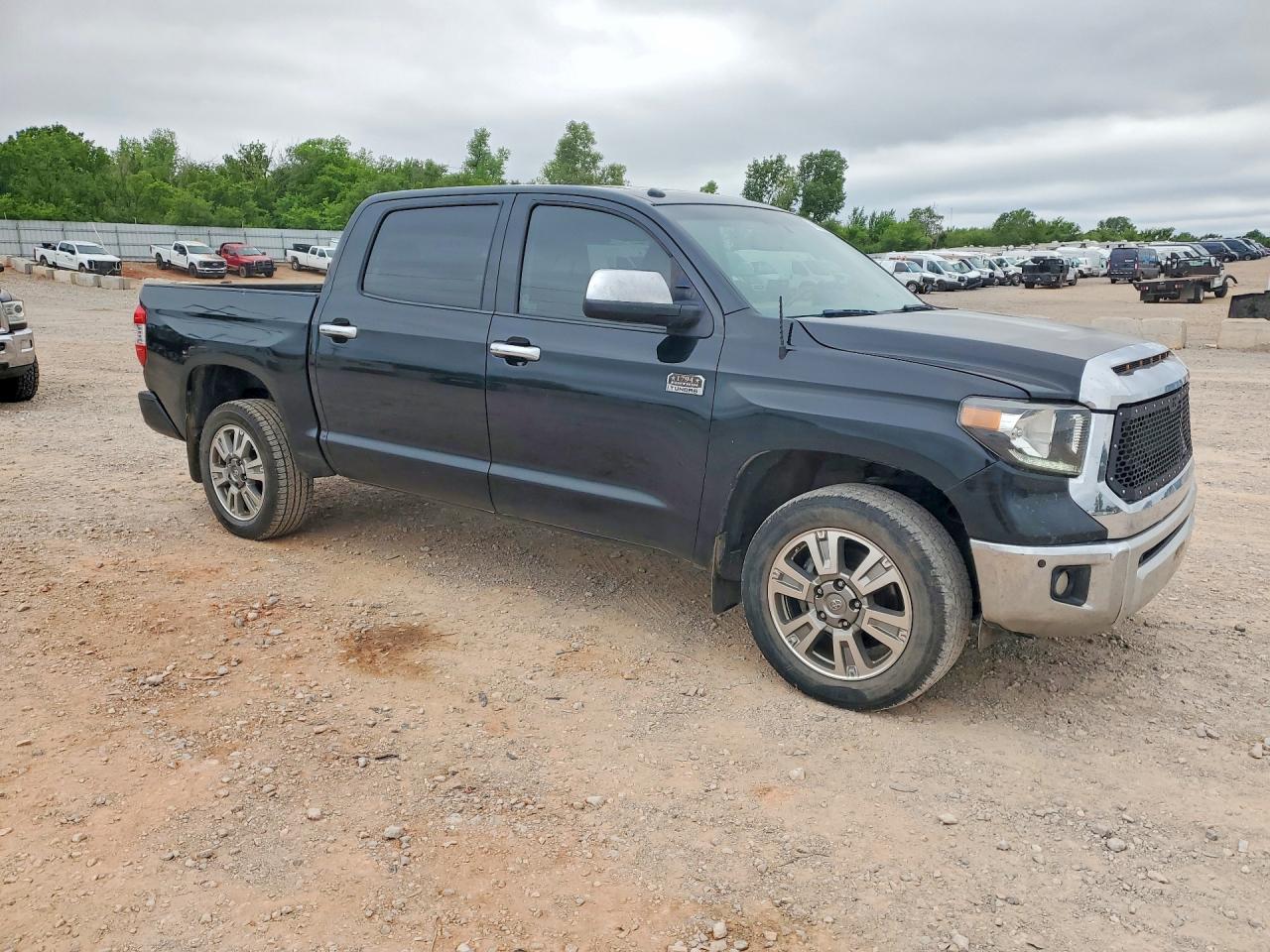 Toyota Tundra Crewmax Platinum