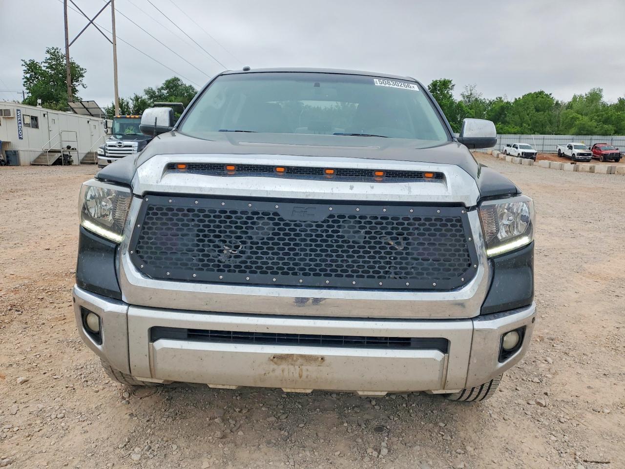 Toyota Tundra Crewmax Platinum