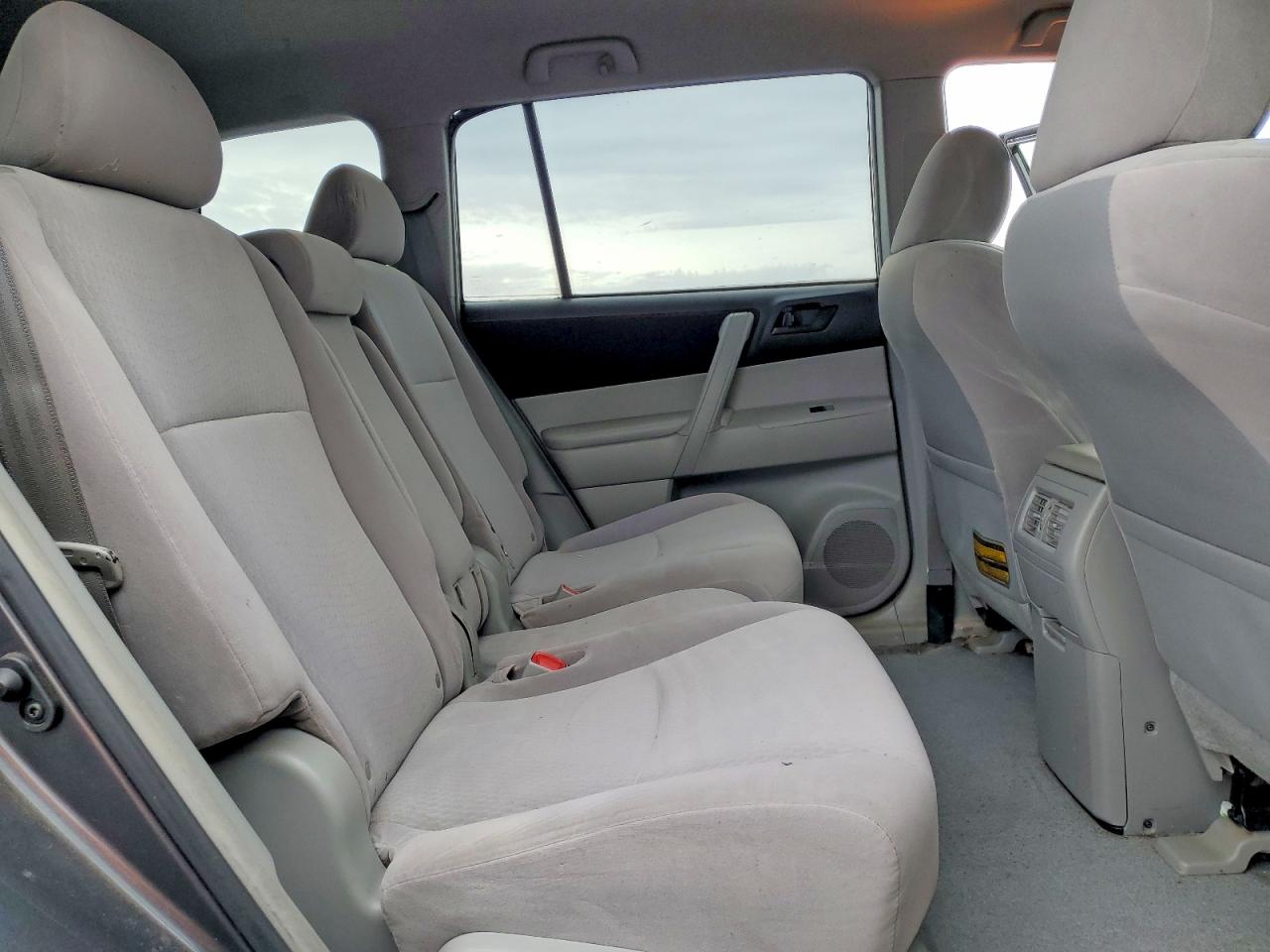 Toyota Highlander Base