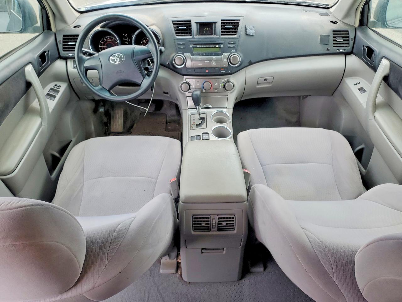 Toyota Highlander Base