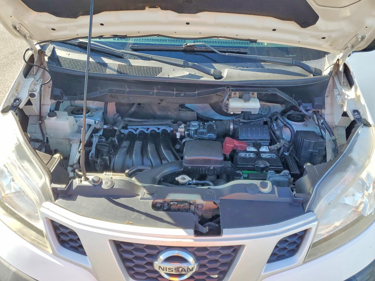 Nissan Nv