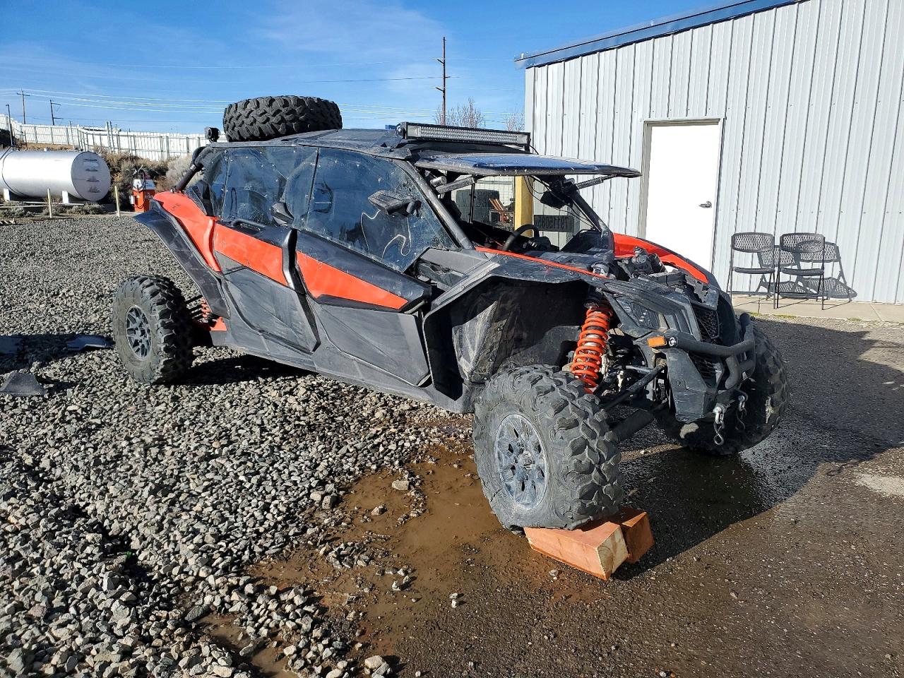 Salvage Can-Am Maverick Image