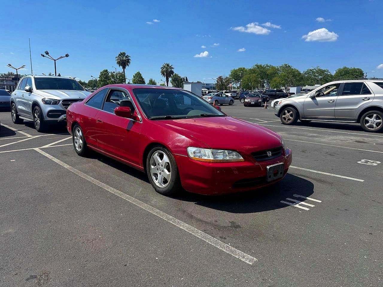 Salvage Honda Accord Image