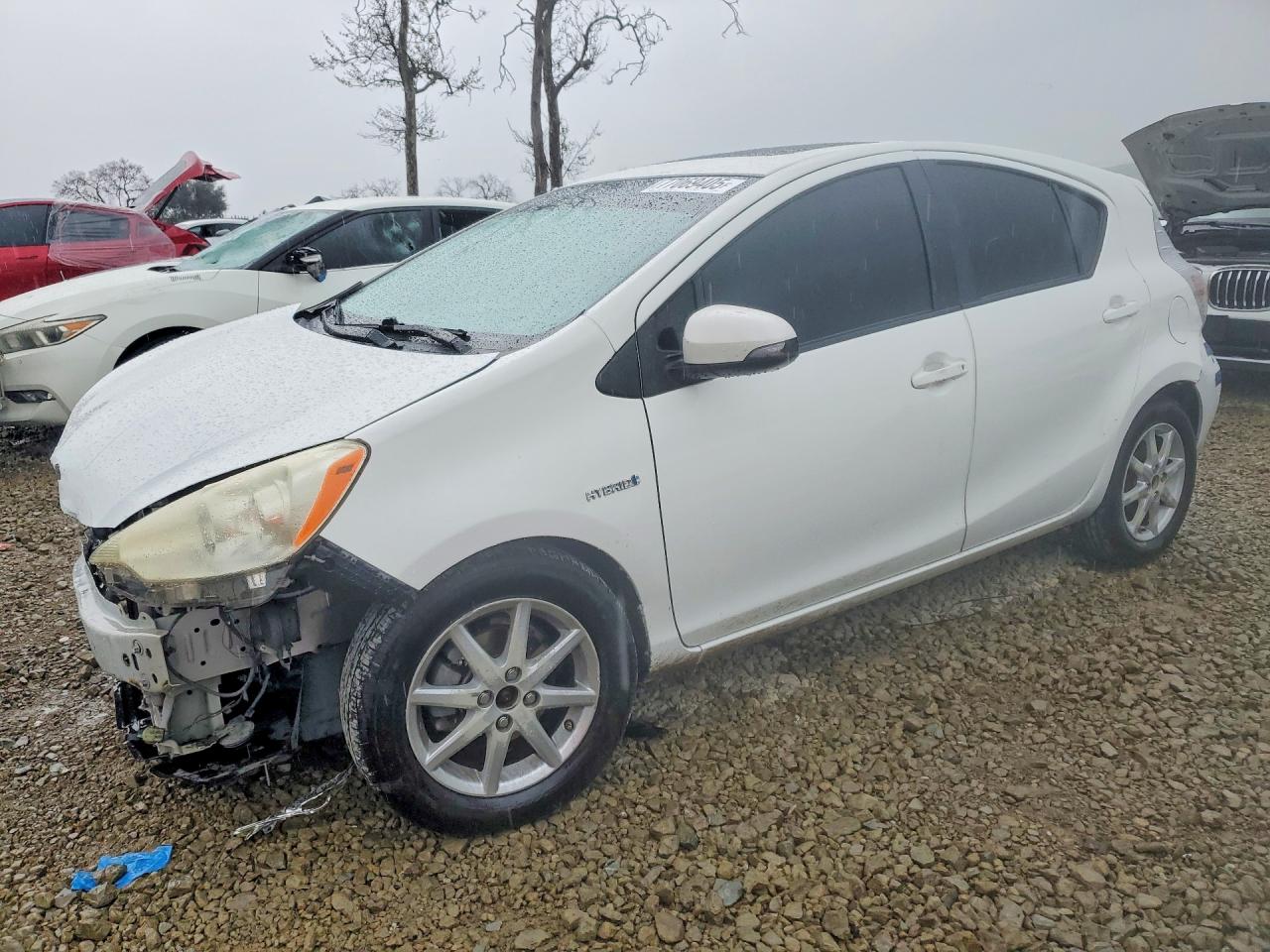 Salvage Toyota Prius Image