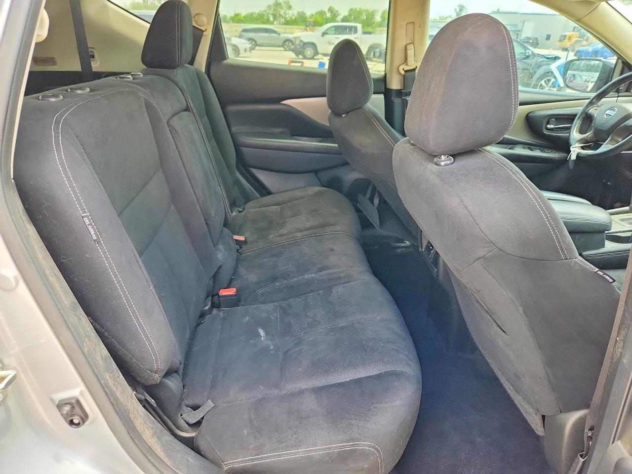 Nissan Murano Sv