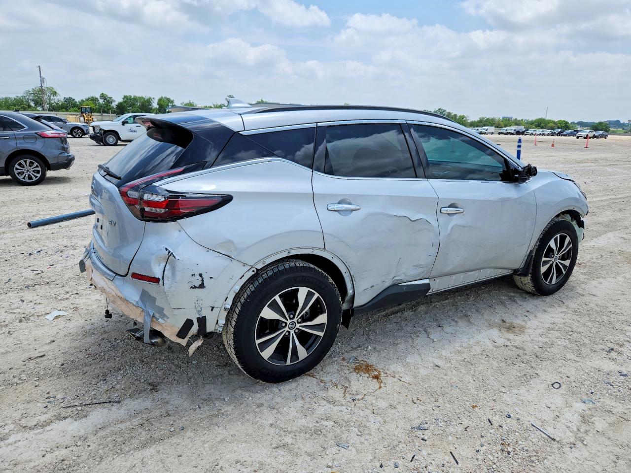 Nissan Murano Sv