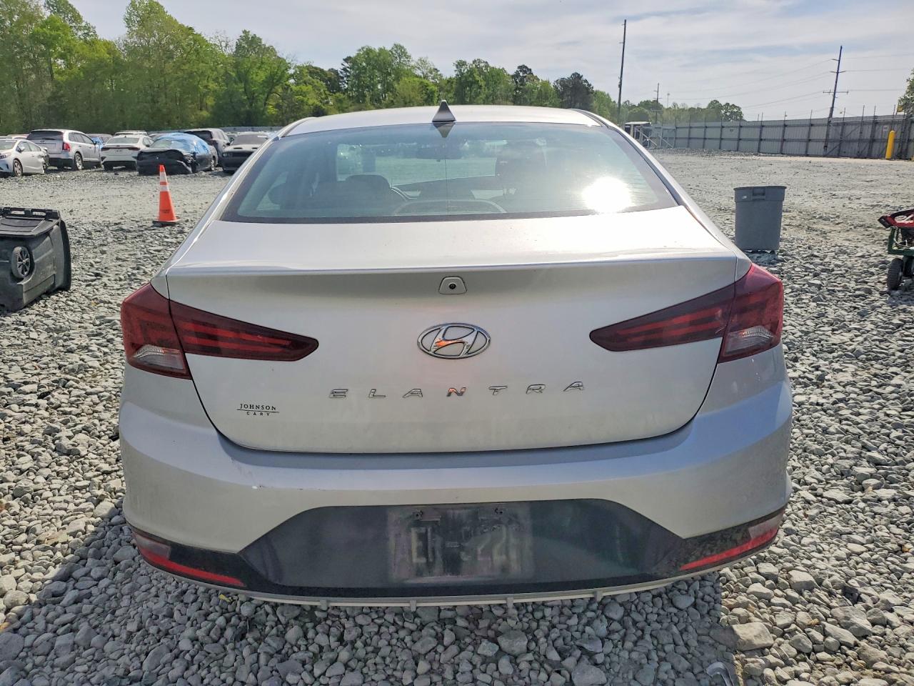 Hyundai ELANTRA Sel