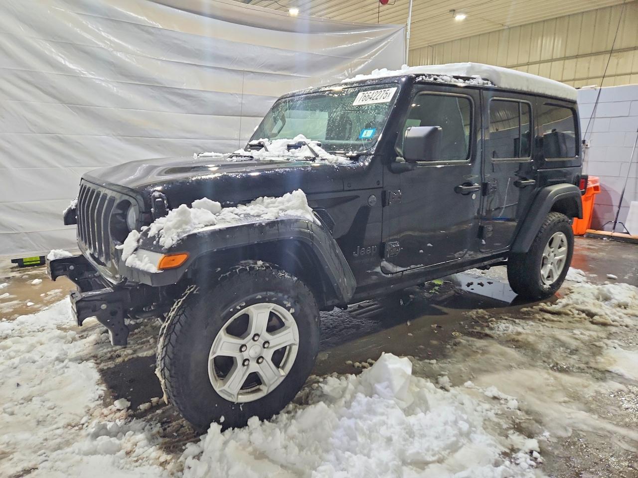 Salvage Jeep Wrangler Image