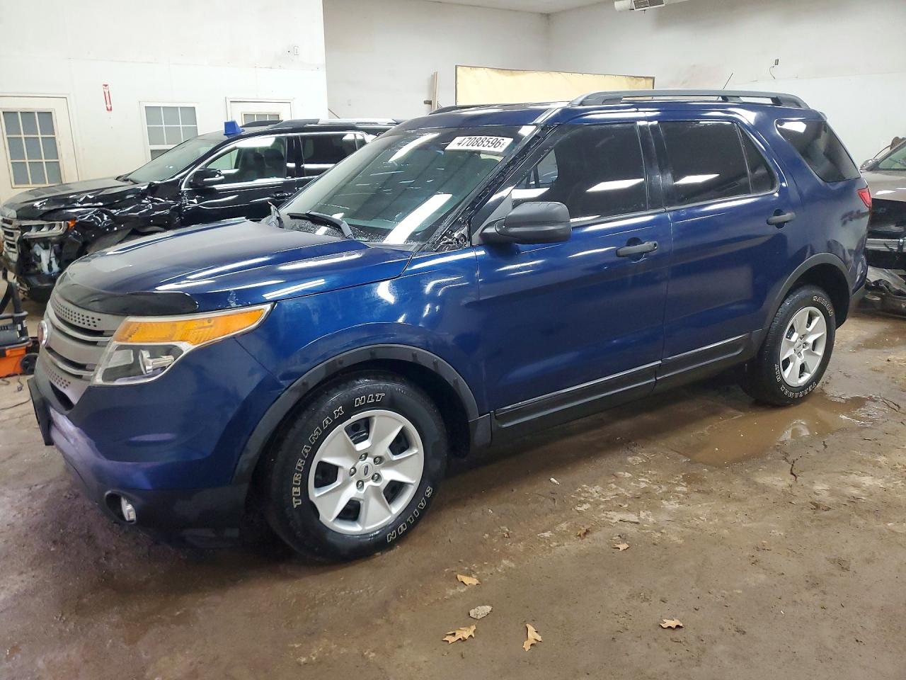 Salvage Ford Explorer Image