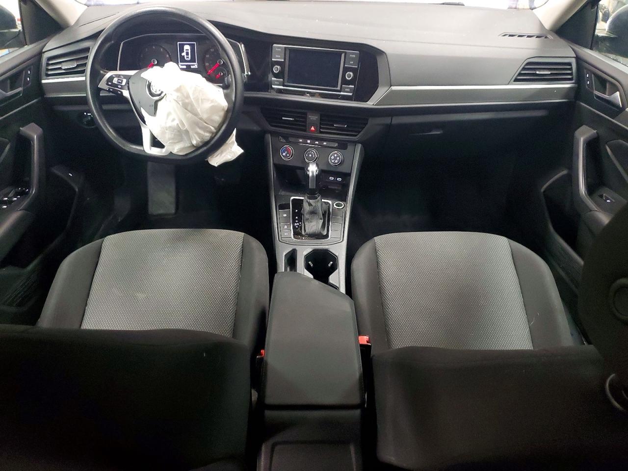 Volkswagen Jetta S