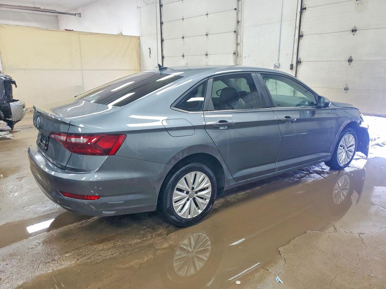 Volkswagen Jetta S