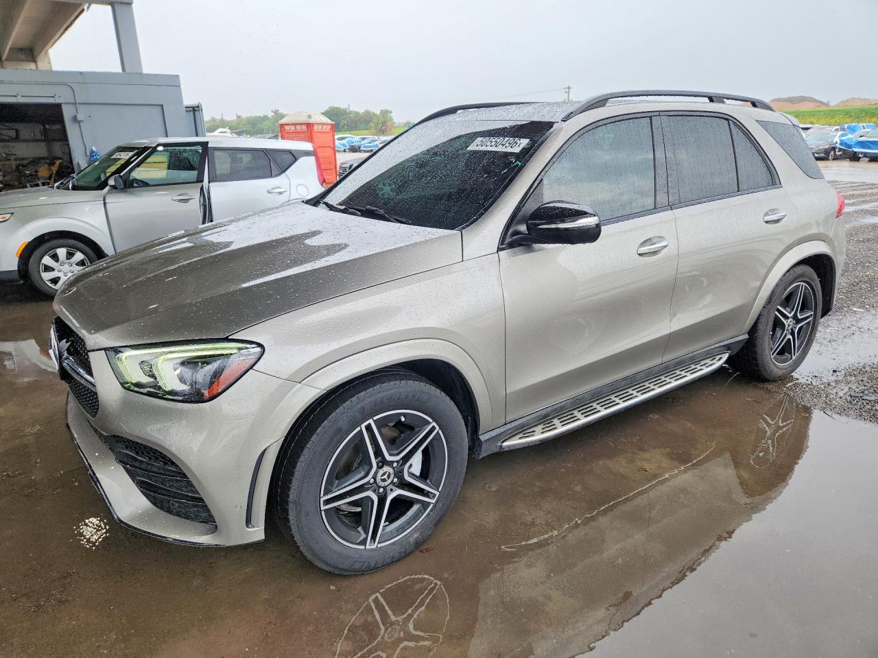 Salvage Mercedes-Benz GLE Image