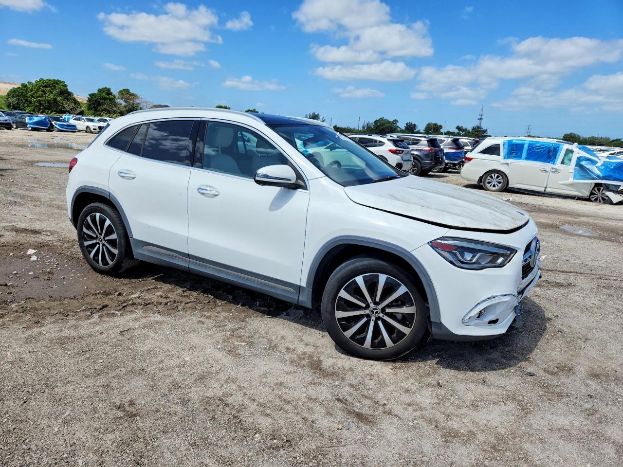 Mercedes-Benz GLA 250