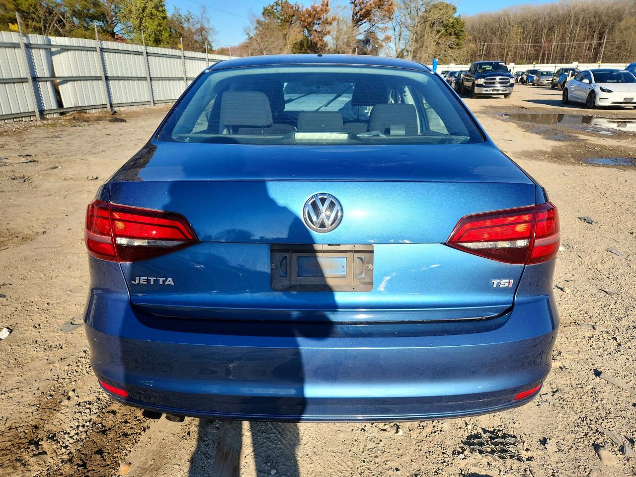 Volkswagen Jetta S