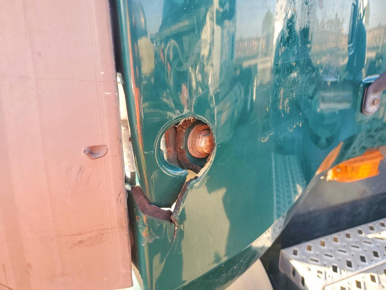 Mack Cxu613